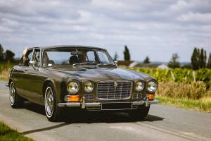 Jaguar_XJ6_avant_droit_original