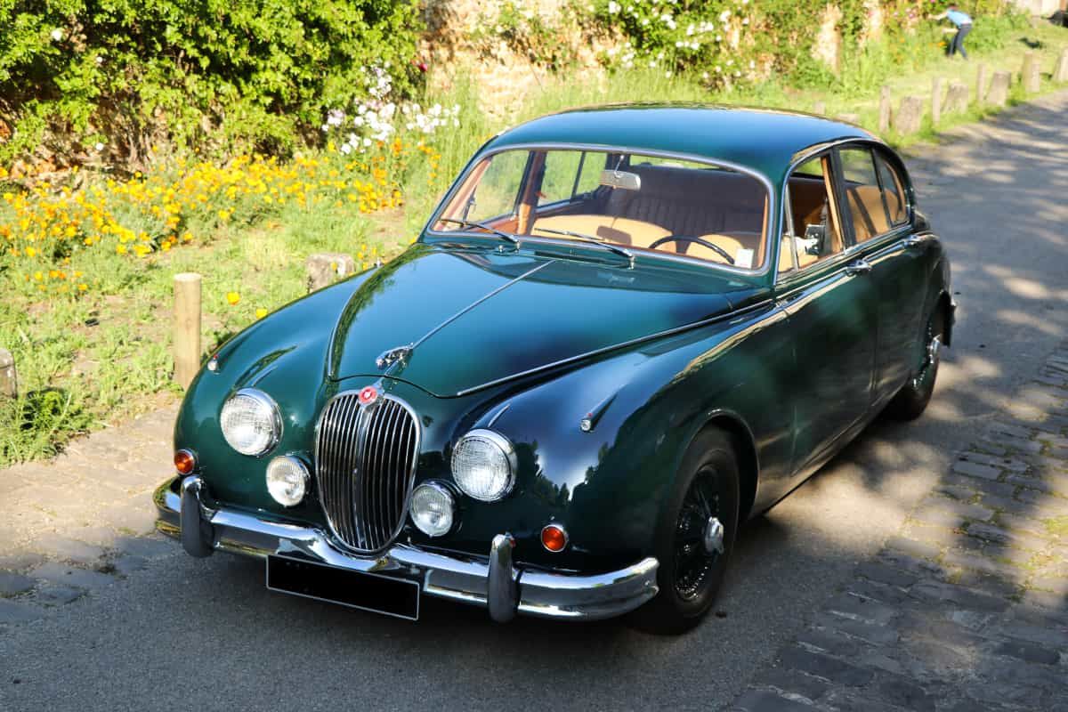 location voiture ancienne Jaguar MK2